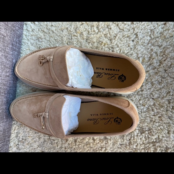 Loro Piana Summer Walk - Picture 16 of 16